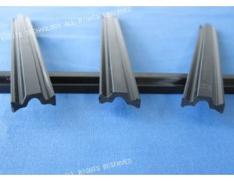 Shape C 14 mm Thermal Break Strip alt=